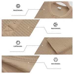 Detalles del cuello y los puños de la camiseta Henley de punto jacquard para hombre