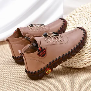 Chaussures plates confortables en cuir marron pour femmes d'âge mûr avec semelles souples
