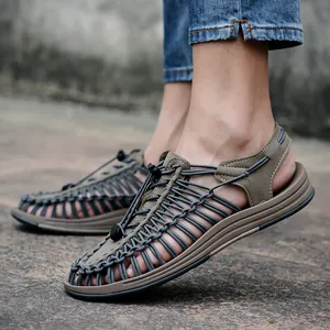 Sandalias tejidas cómodas y transpirables para hombres para la playa y deportes acuáticos