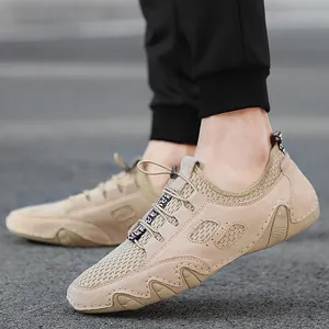 Ademende herensneakers van varkensleer en mesh in beige voor casual gebruik