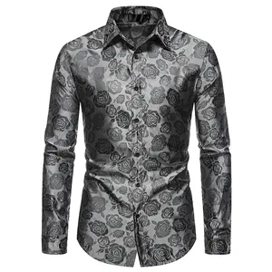 Detailansicht graues Herren-Langarmhemd mit elegantem schwarzen Rosenblumenmuster