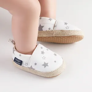 Zapatos suaves de primeros pasos para bebé con estrellas y suela de yute antideslizante