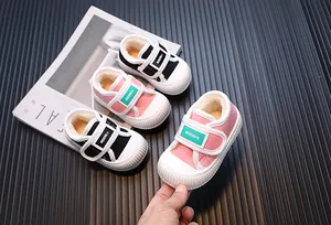 Winter cozy fleece-lined children's canvas sneakers with velcro strap and rubber toe cap