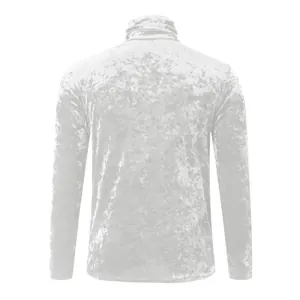 Vista trasera camiseta cuello alto terciopelo plateado para hombre, ajuste estrecho