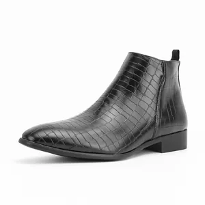 Schwarze Chelsea-Stiefel für Herren mit Krokoprägung und kleiner quadratischer Spitze
