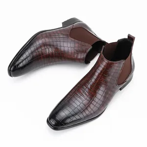 Bruine heren Chelsea boots met krokodillenprint en stijlvolle zwarte kleurverloop