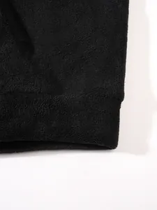 Gedetailleerde close-up van de zachte textuur van het zwarte koraalvlies materiaal