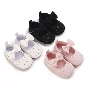 Zapatos suaves Mary Jane para bebé niña en tres colores con estampado de estrellas