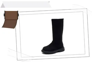 Eleganter schwarzer Mädchenstiefel in Wildlederoptik mit dicker Gummisohle im Detail