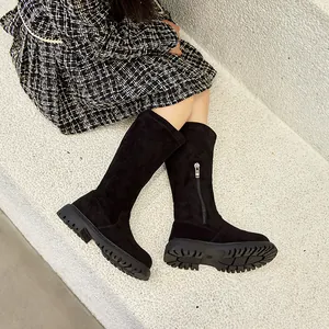 Schicke schwarze Wildleder-Stiefel für Mädchen mit Reißverschluss und Profilsohle