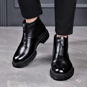 Elegantes botines Chelsea de cuero negro para hombre con cremallera frontal