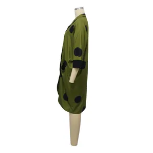 Robe chemise élégante vert olive à pois avec poches et manches 3/4 pour femmes