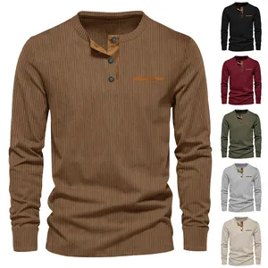 Camiseta Henley de manga larga ajustada para hombre en varios colores de pana acanalada