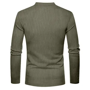 Vue arrière détaillée du sweat-shirt décontracté à col rond et côtes pour hommes vert olive