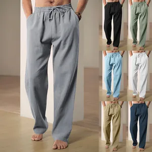 Gedetailleerde weergave van de katoenen linnen vrijetijdsbroek voor heren in diverse kleuren
