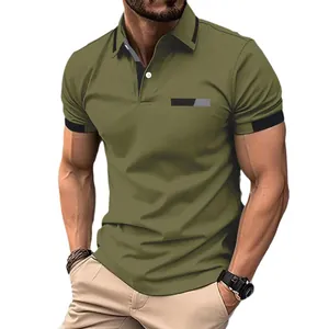 Lässiges olivgrünes Polohemd für Herren mit Kontrastkragen und Brusttaschendetail.