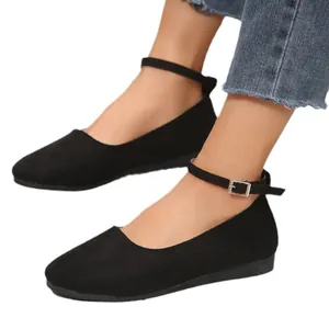 Elegante schwarze Wildleder-Ballerinas mit runder Spitze und Fesselriemen