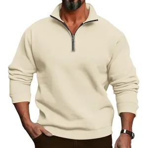 Felpa casual da uomo con colletto alto e mezza zip in crema, vestibilità comoda e larga