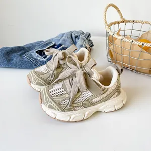 Atmungsaktive beige und olivgrüne Kleinkinder-Sportschuhe mit weicher Anti-Rutsch-Sohle