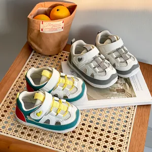 Scarpe Primi Passi Neonati Traspiranti Rete Suola Morbida Velcro Casual Scarpe da Skate Motivo a Cuore Pelle Microfibra