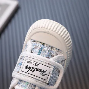 Élégantes baskets en toile de style tweed pour filles avec bout protecteur en gomme