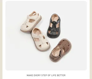 Hochwertige Baby-Lern-Sandalen in den Farben Creme, Schwarz und Braun für Kleinkinder.