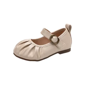 Chaussures Mary Jane en cuir beige pour bébé fille avec semelles souples et boucle