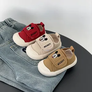 Scarpe da passeggio in tela per neonati con ricamo Topolino in tre colori diversi
