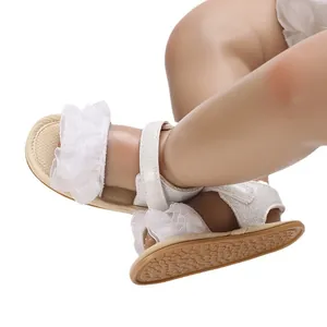 Sandali da principessa in pizzo bianco per neonata con suola in gomma morbida antiscivolo
