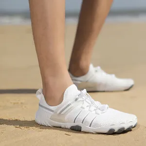 White quick-dry breathable water shoes for beach swimming and outdoor activities