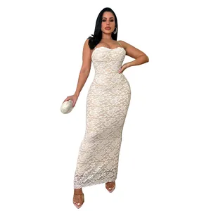 Elegantes weißes Spitzen-Maxikleid mit schmaler Passform für formelle Abendanlässe