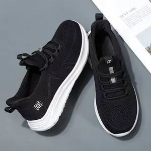 Γυναικεία Αθλητικά Παπούτσια Flyknit Mesh Άνοιξη Ελαφριά Αναπνεύσιμα Με Κορδόνια Παπούτσια Μαμάς Sneakers Ηλικιωμένων Ταξίδι
