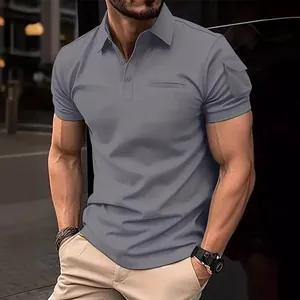 Professioneel grijs heren poloshirt met tactische armzak en een moderne, zeer slanke pasvorm