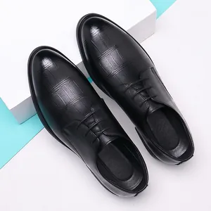Zapatos de vestir negros de piel grabada para hombre con diseño de cordones transpirable