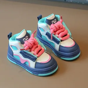 Zapatillas altas infantiles estilo dopamina con cordones de cuerda rosa gruesos
