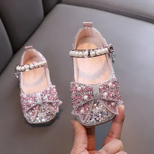 Elegante roze glitter prinsessenschoenen voor meisjes met parelbandje en strassteen strik