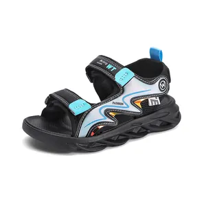 Leichte Jungen-Sandalen mit weicher Sohle für Sommerstrand und Freizeitaktivitäten