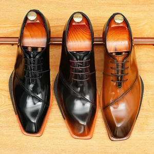 Professionele heren oxford schoenen van lakleer in zwart en bruin met vierkante neus.