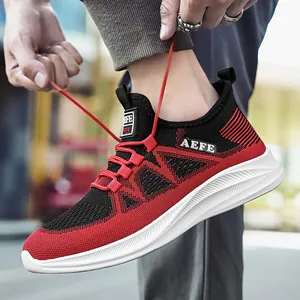 Uomo Sneakers Leggere Traspiranti a Rete 2024 Autunno Nuova Moda Casual Scarpe da Corsa Stile Coreano Scarpe da Passeggio per Sport All'aperto