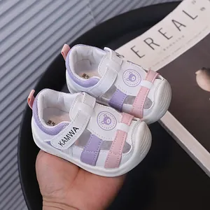 Sandalias transpirables de punta cerrada para bebés con suelas blandas para niños pequeños