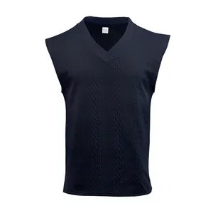 Vue de face d'un gilet tricoté bleu marine à col en V avec détails torsadés pour hommes