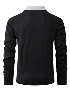 Achteraanzicht van een zwart poloshirt met lange mouwen en een witte contrastkraag.