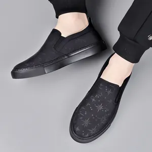 Men's breathable slip-on loafers with stylish star pattern print in black