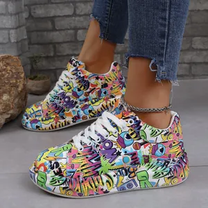 Women Graffiti Platform Sneakers Colorful Painted Heart Pattern Microfiber Leather Lace Up Comfortable Thick Sole Sports Shoes