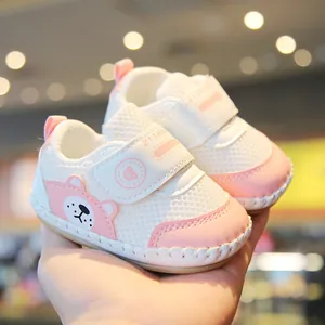 Scarpine primi passi neonato bianche e rosa in mesh traspirante con simpatico orsetto