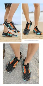 Collage met ademende waterschoenen in een buitenomgeving op het strand en rotsen.