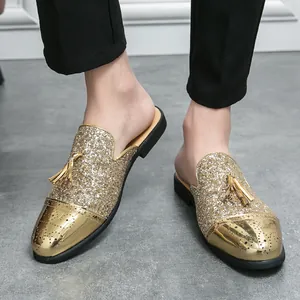 Herren Mode Mules PU-Leder Pailletten Brogue Quasten Atmungsaktiv Lässig Slipper Schwarz Gold Koreanischen Stil Spitze Schuhe