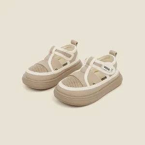 Chaussures de marche pour tout-petits en maille beige respirante avec semelle souple été