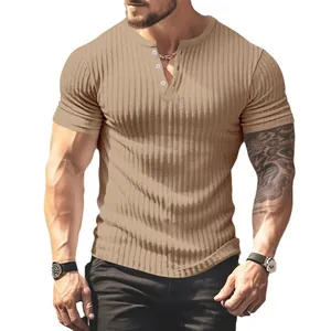 T-shirt Henley homme kaki en maille côtelée à manches courtes pour l'été chic