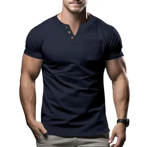 Dunkelblaues eng anliegendes Henley-T-Shirt für Herren mit Brusttasche und Knopfleiste
